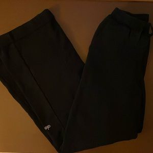 Moving Sale! Alo Cuffed Bottom Sweatpant